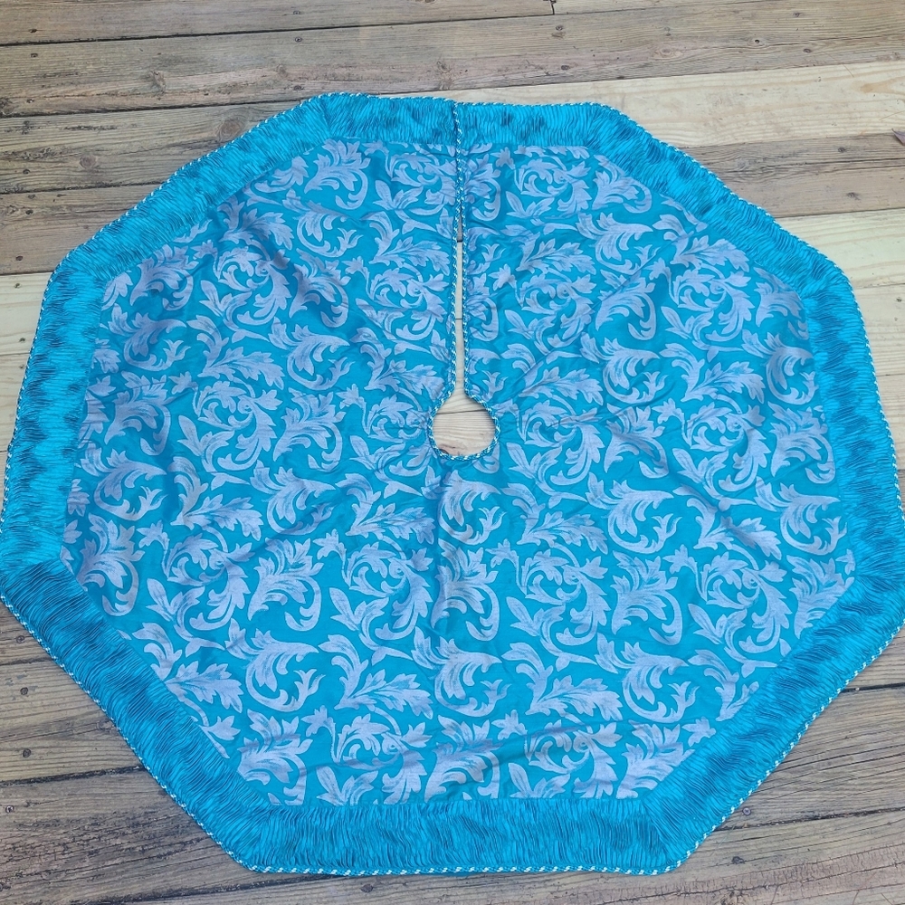 Vintage Christmas Tree Skirt Blue and Silver for White Christmas Tree
